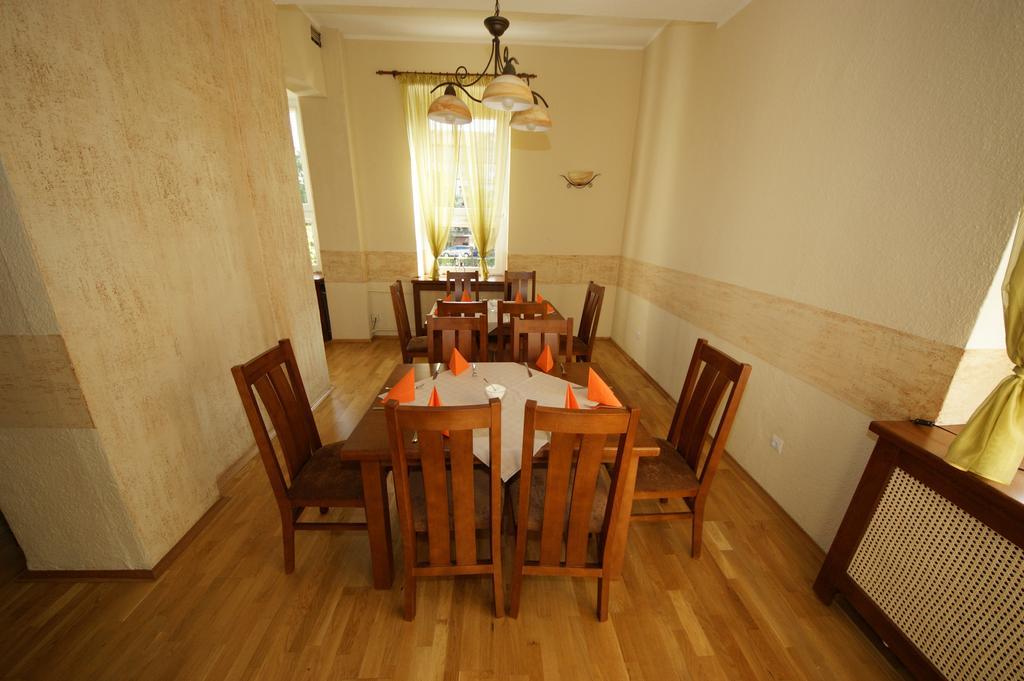 Hotel Zamkowy Slupsk Ngoại thất bức ảnh
