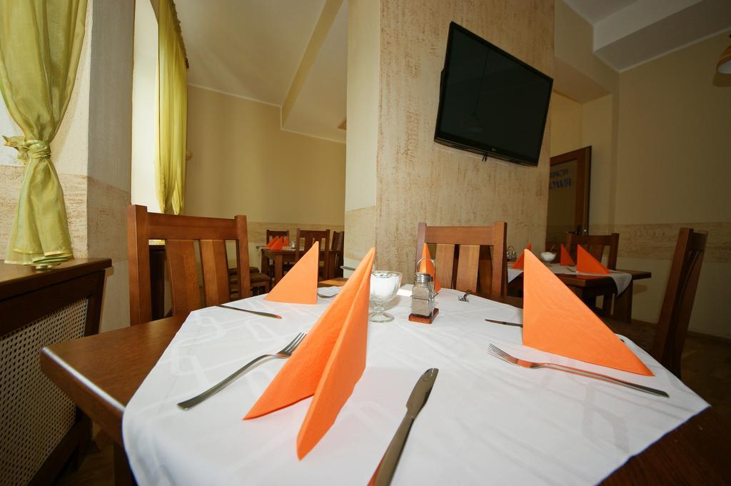 Hotel Zamkowy Slupsk Ngoại thất bức ảnh